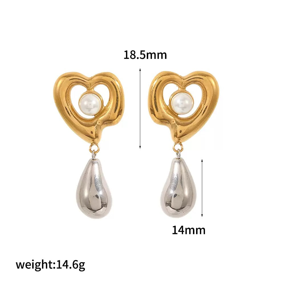 Two tones heart earrings