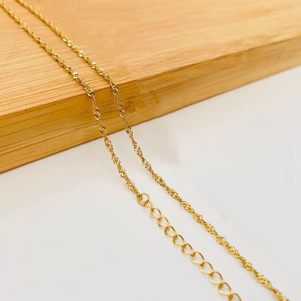 Classic dainty chain necklaces