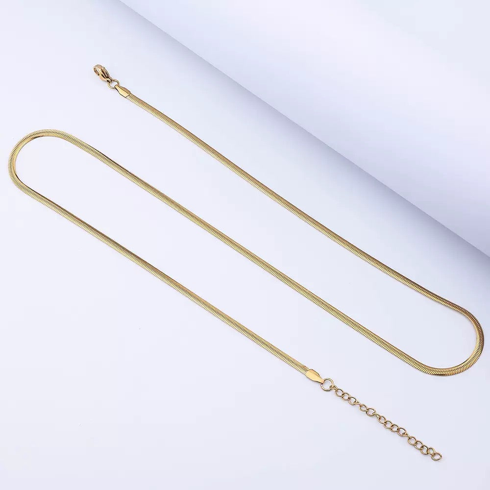 Classic dainty chain necklaces