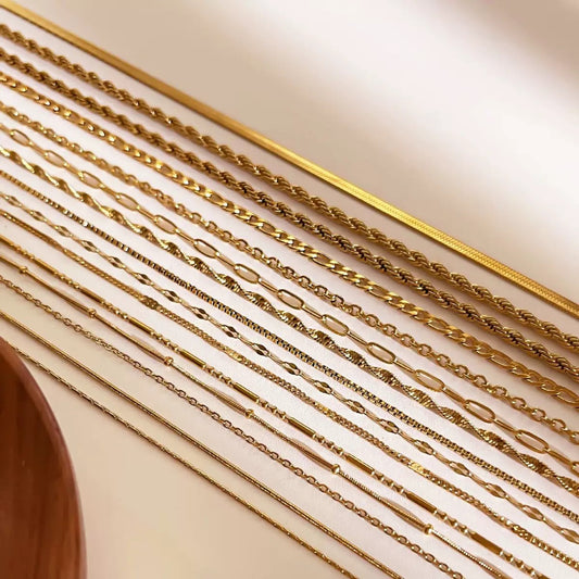 Classic dainty chain necklaces