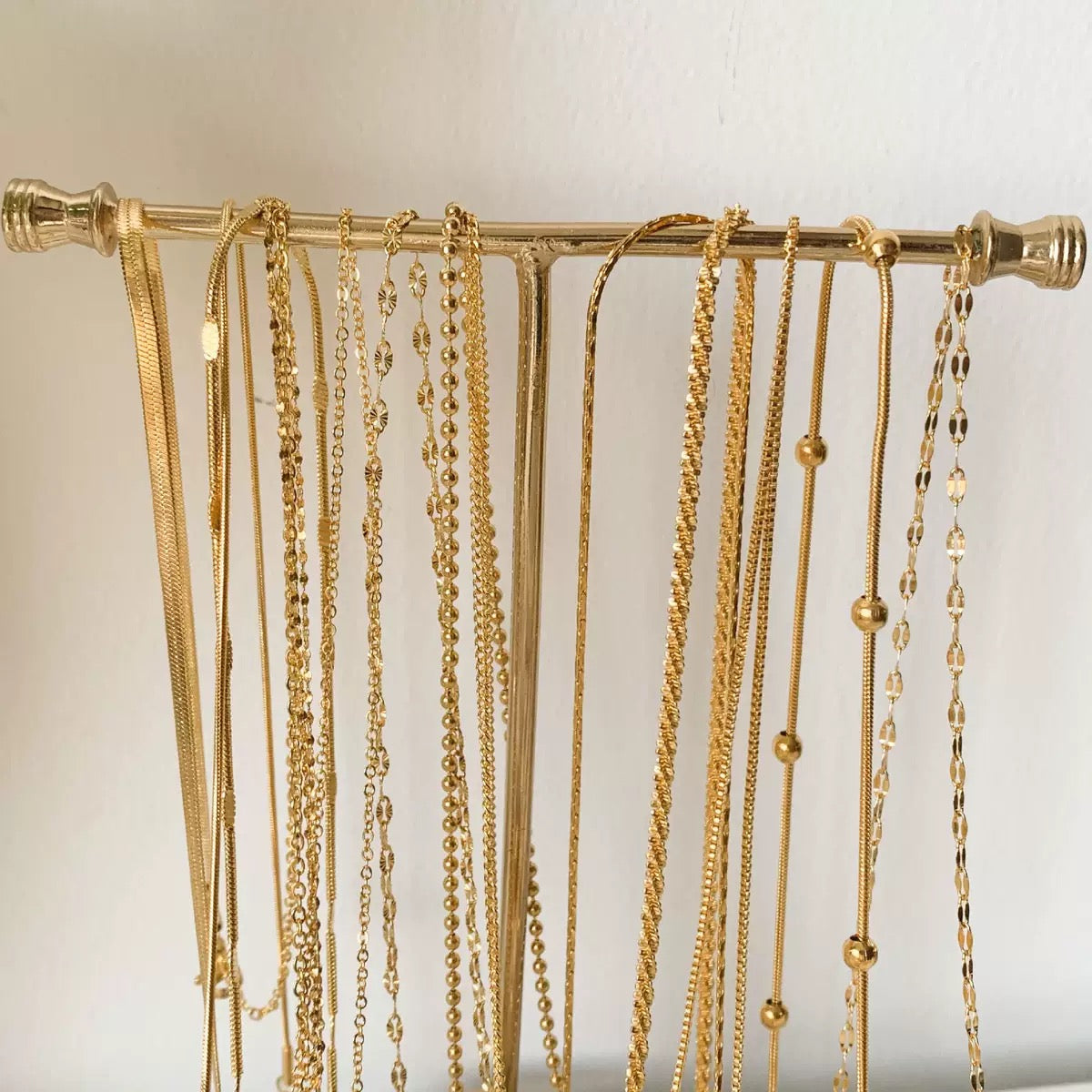 Classic dainty chain necklaces